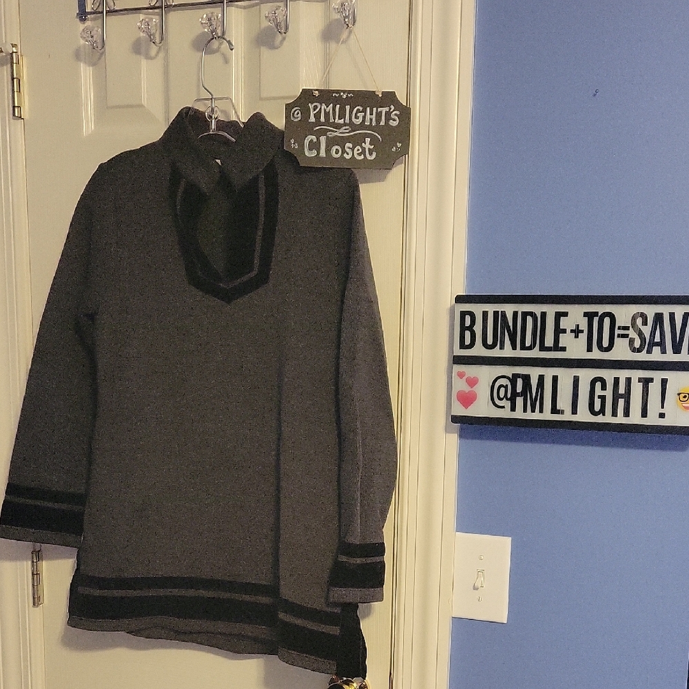 Soft Surroundings Medium Gray and Black Knit Sweater